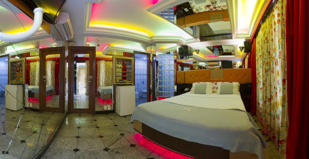 Status Motel - Check In Livre (Adults Only) Serra  Room photo